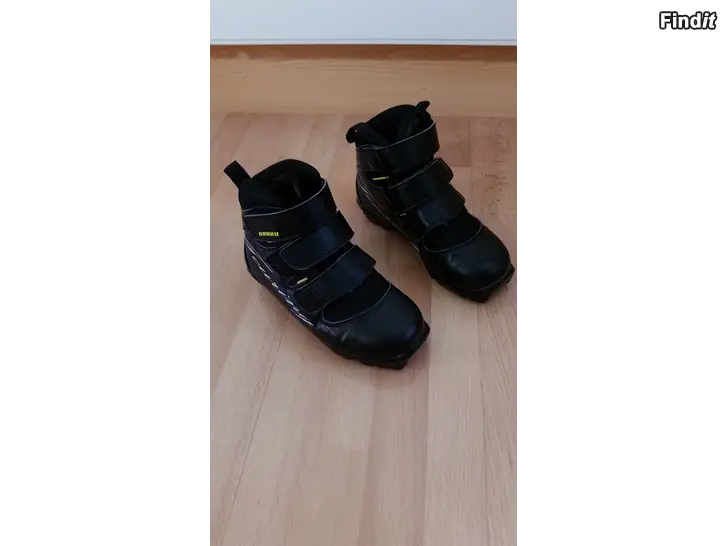 Myydään Karhu Touring NNN mustat monot koko 31  -15e