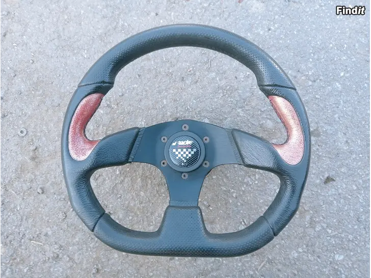 Säljes Pikkuratti Hondan keskiölläulkohalkaisja 33 cm