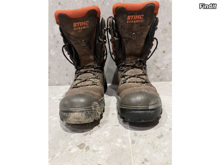 Säljes Sågskyddskängor Stihl Dynamic S3