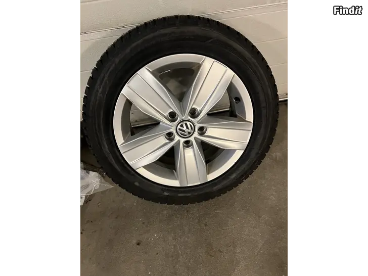 Säljes Vx Caddy fälgar+ däck
