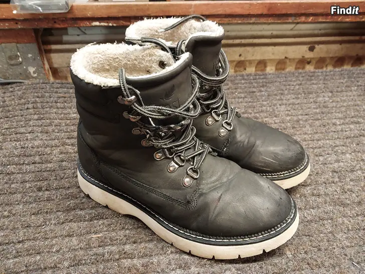 Säljes Vinterskor storlek 37