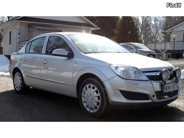 Myydään Ehjä Opel Astra 1.6 115 hv moottorilla