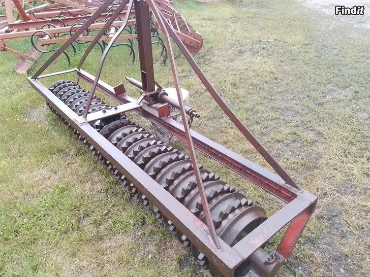 Säljes Vält, cirka 2 meter