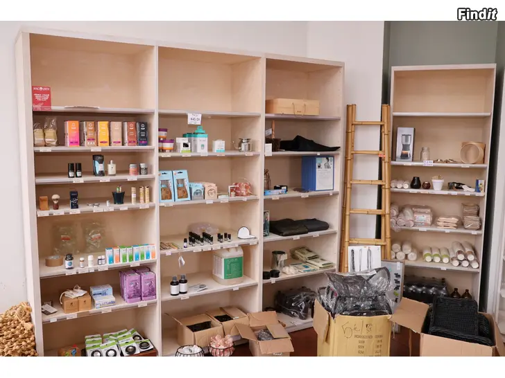 Säljes Lundia hyllor m.m konkursauktion