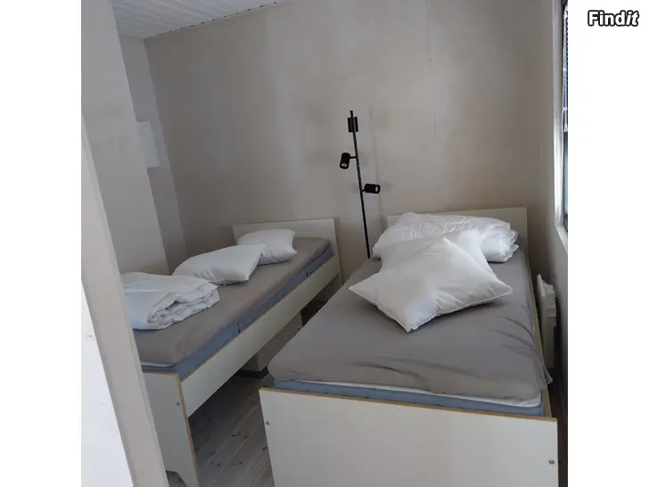 Myydään IKEA joustinpatjat