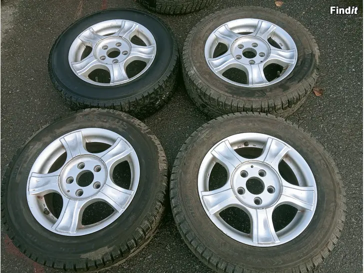 Myydään Alut 5-112 nastarenkailla 195/65R15