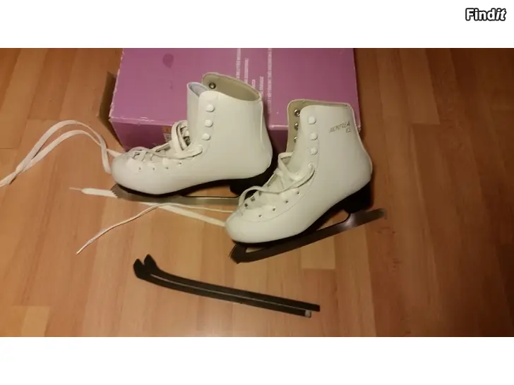 Myydään Kaunoluistimet Montreal Ice lasten luistimet koko 34 20e
