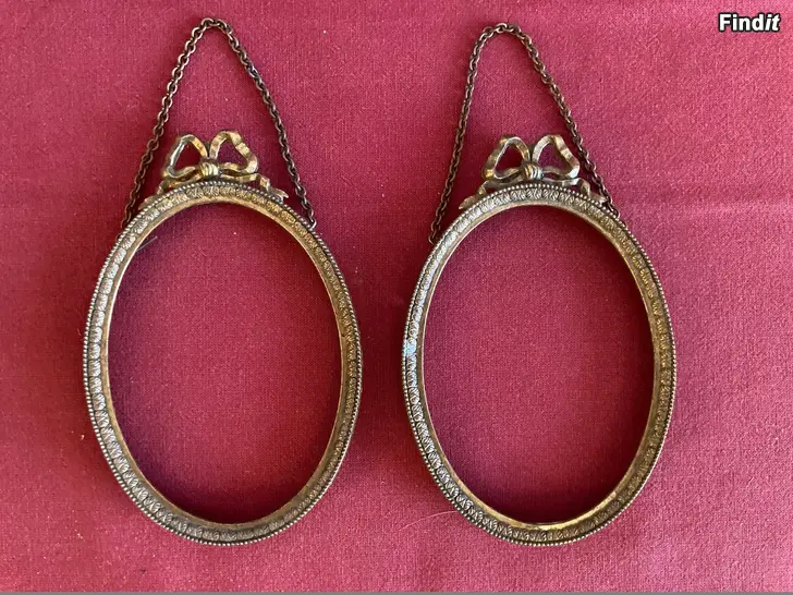 Säljes Hängande fotoramar, 2 st