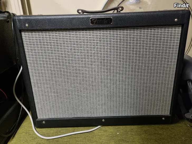 Myydään Fender Hot Rod Deluxe III