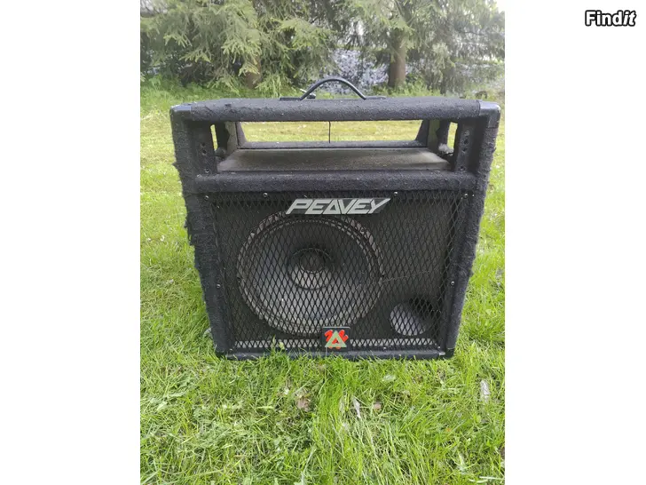 Säljes Peavey baslåda