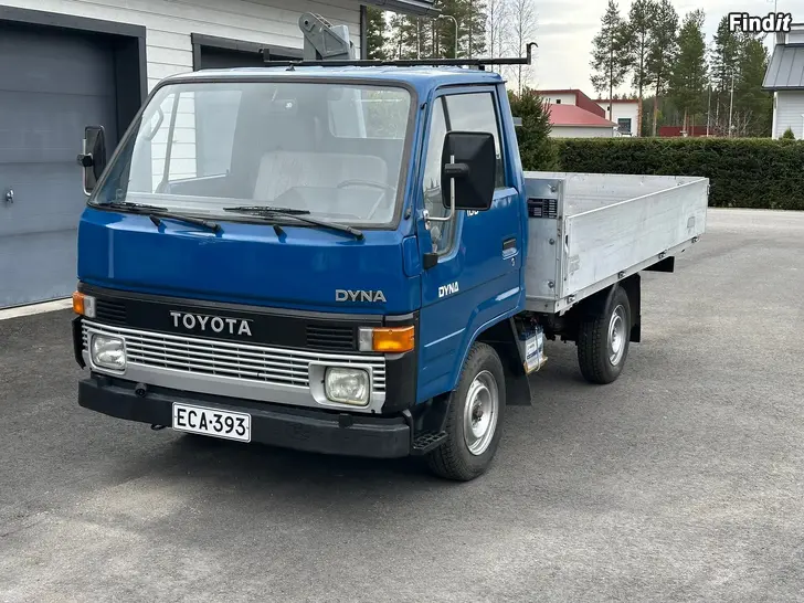 Säljes Toyota dyna 100 museoajoneuvo