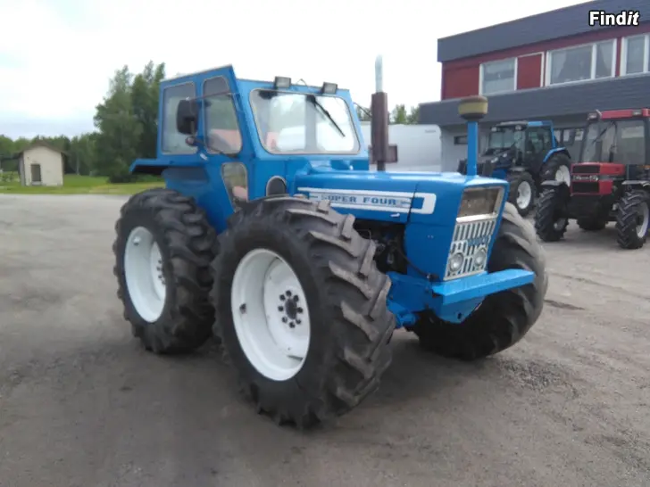 Säljes Ford 754 County Super Four -71