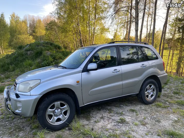 Säljes Toytoa Rav 4 , Nyligen besiktad