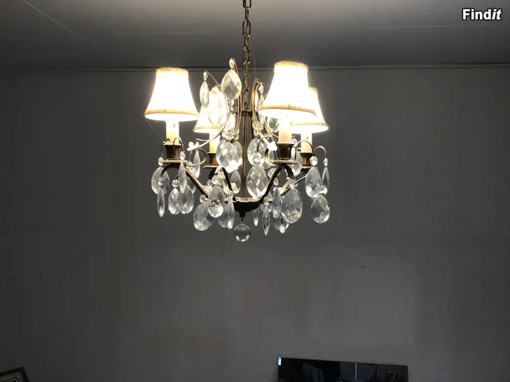 Säljes Vacker kristallkrona Turun Kristalli