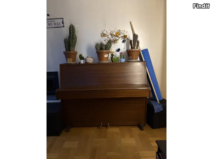 Annetaan Hellas piano