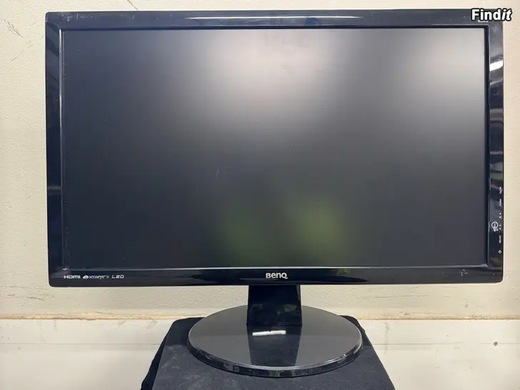 Säljes Skärmar / Skärmfästen / Samsung / Benq / Ergotron m.m