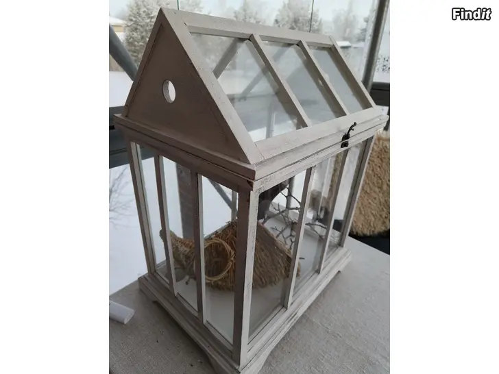 Säljes Pieni kasvihuone