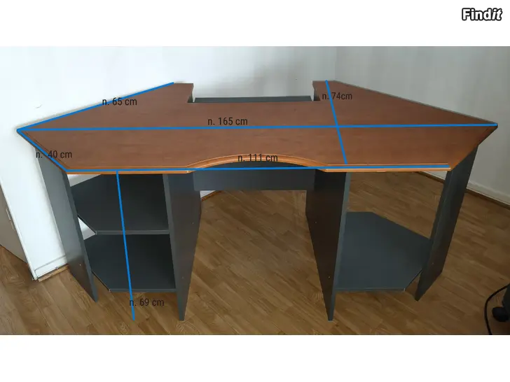 Myydään Kulmatietokonepöytä