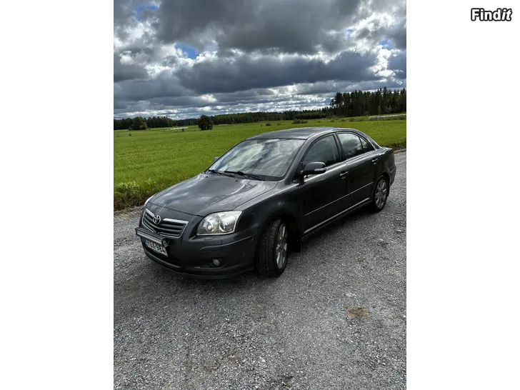 Säljes Toyota avensis