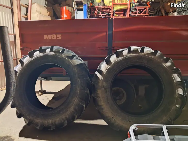 Säljes Renkaat Nokian 18.4R34