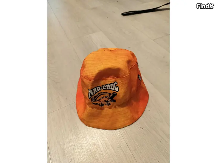 Myydään Med Croc hattu