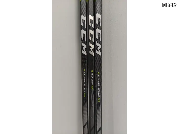 Säljes 3x CCM Ribcor 75 Flex ishockeyklubbor