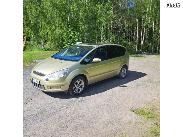 Myydään Ford S-max 2.0 bensa manuaali vm 2006