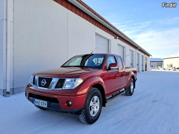 Myydään Nissan Navara 2,5 dCi 4x4 171Hv 5MT LE  2009
