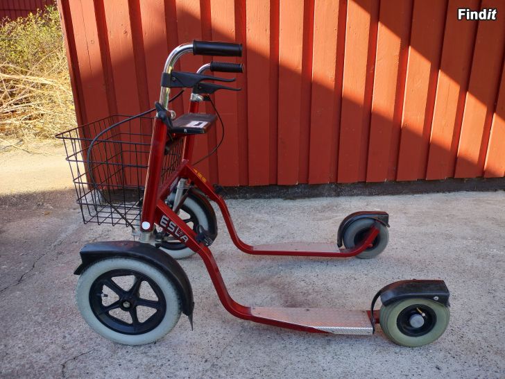 Säljes Esla sparkcykel / Rollator