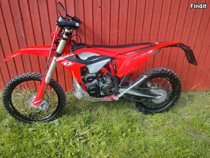 Myydään BETA 300 RR