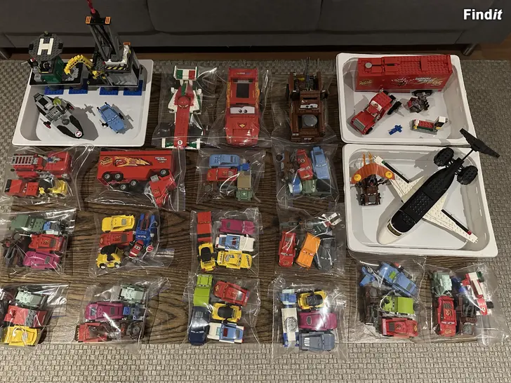Myydään Lego Bilar Cars Autot