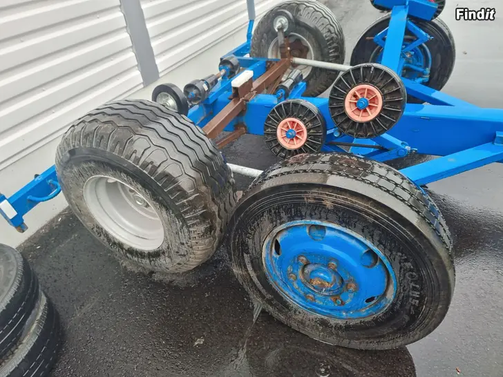 Myydään Venetraileri traktorivetoinen