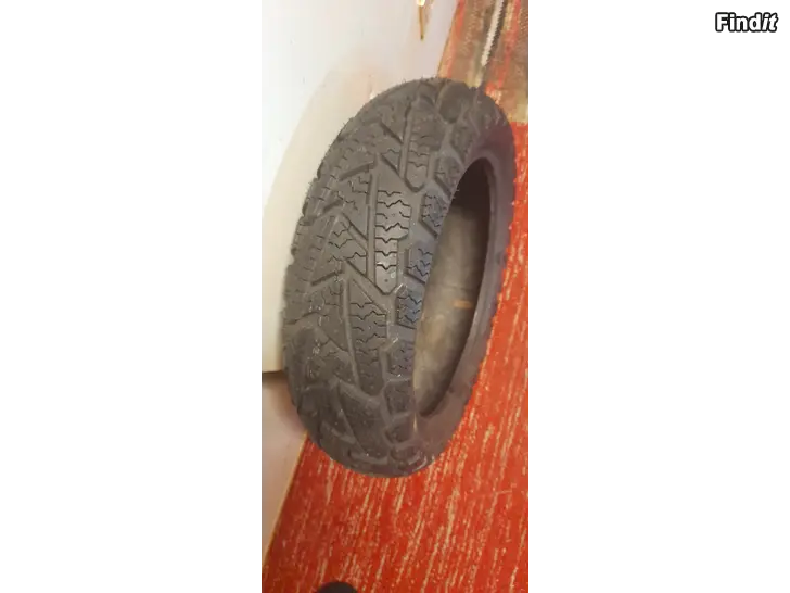 Myydään Skootterin kitkarengas