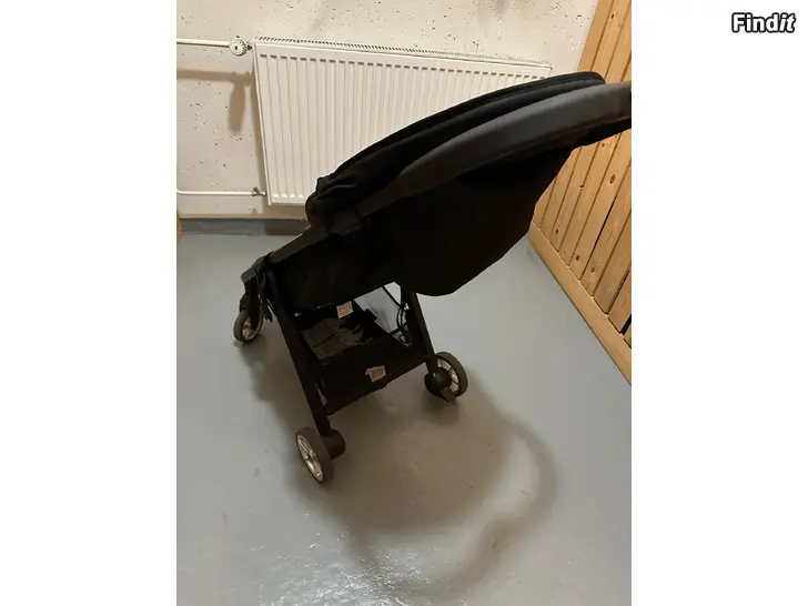 Myydään Babyjogger City Tour 2
