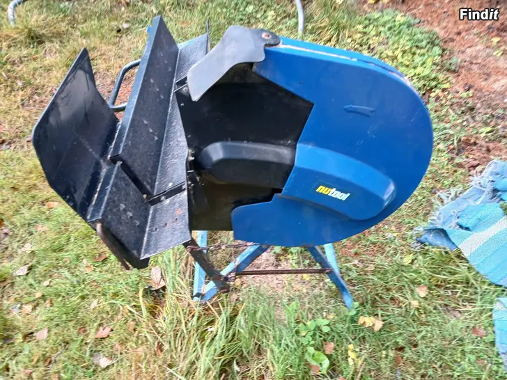 Myydään Klapisirkkeli