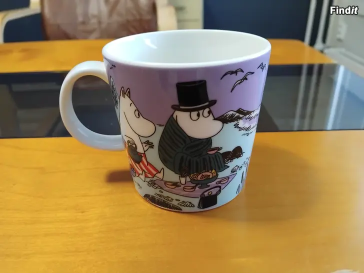 Myydään Muumimuki Rantaelämää