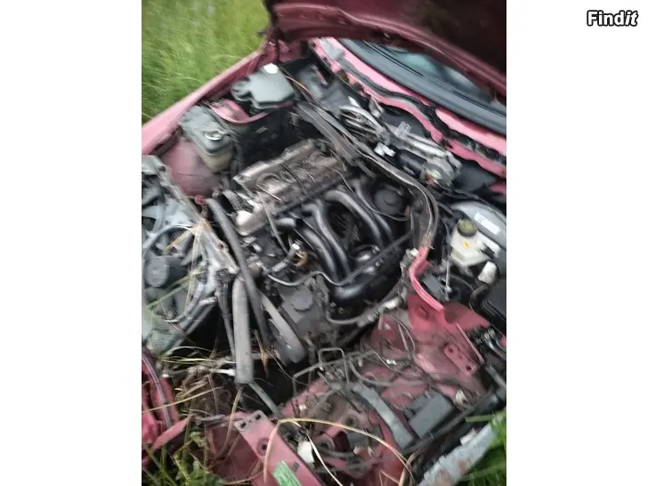 Myydään Mercedes-Benz C-sarja 93-01 varaosia