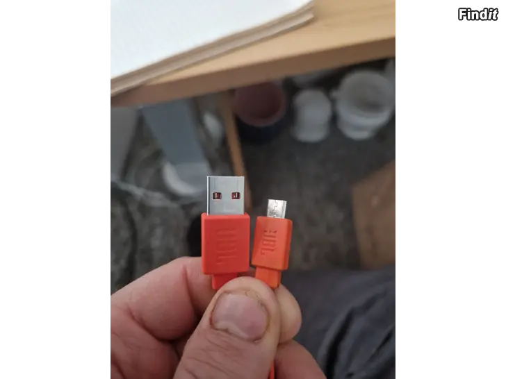 Säljes Två par samsung usb sladdar