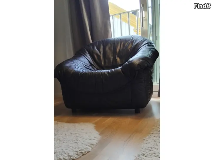 Säljes Nahkanojatuoli