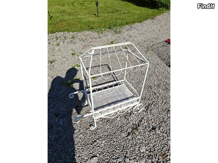 Säljes Liten blomvagn