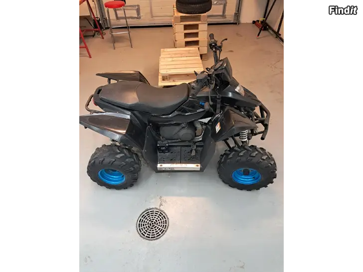 Myydään mönkijä Trapper 110c EFI