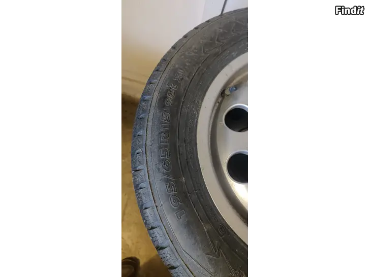 Säljes Audi rims with tyres