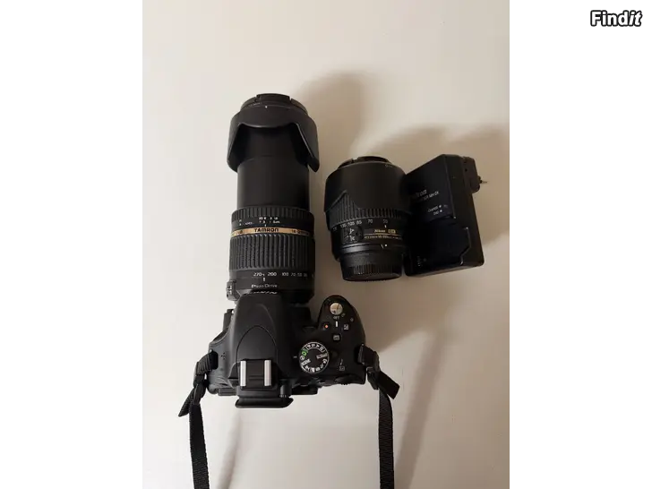 Myydään Systemkamerapaket Nikon D5100 + 2 objektiv