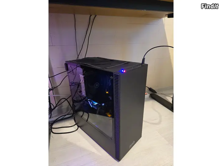 Myydään pelitietokone