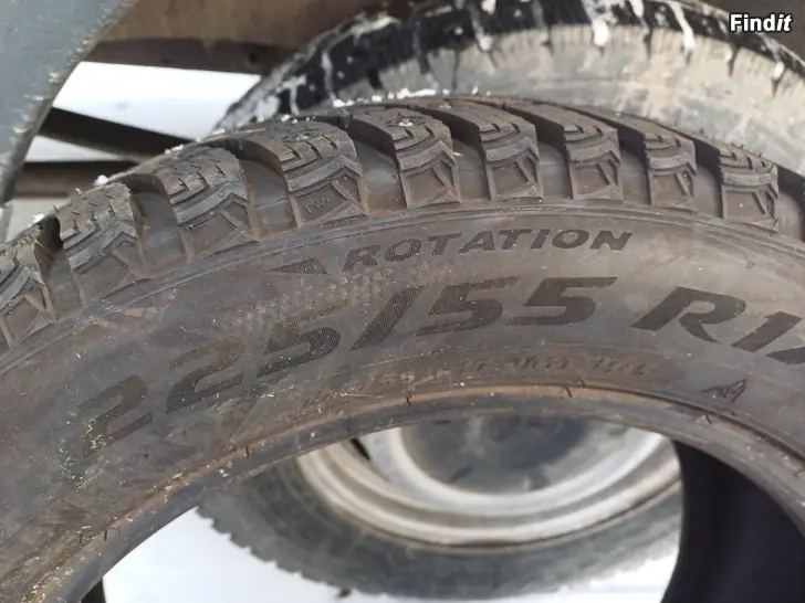 Säljes Pirelli ice Zero 2 225/55R17 1kpl/1st