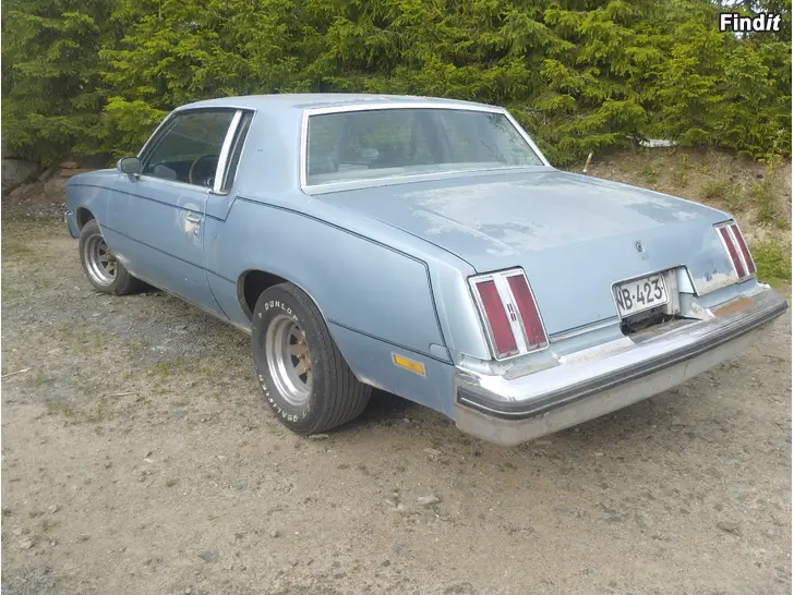 Myydään Oldsmobile cutlass coupe rullaavana