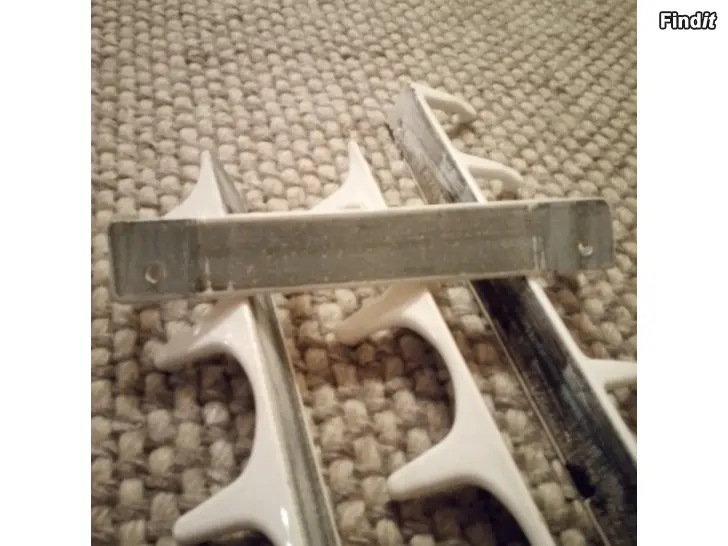 Myydään Pyyhekoukkuja emaloituja 4 kpl