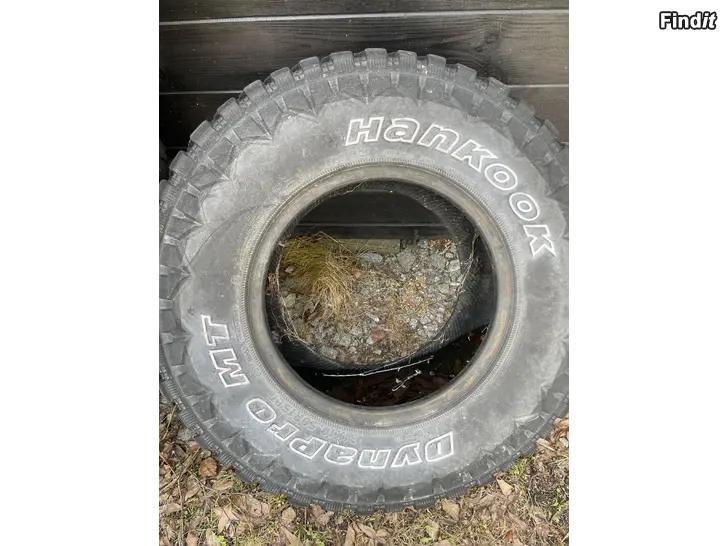 Myydään 31x10,5-15 Hankook Dynapro