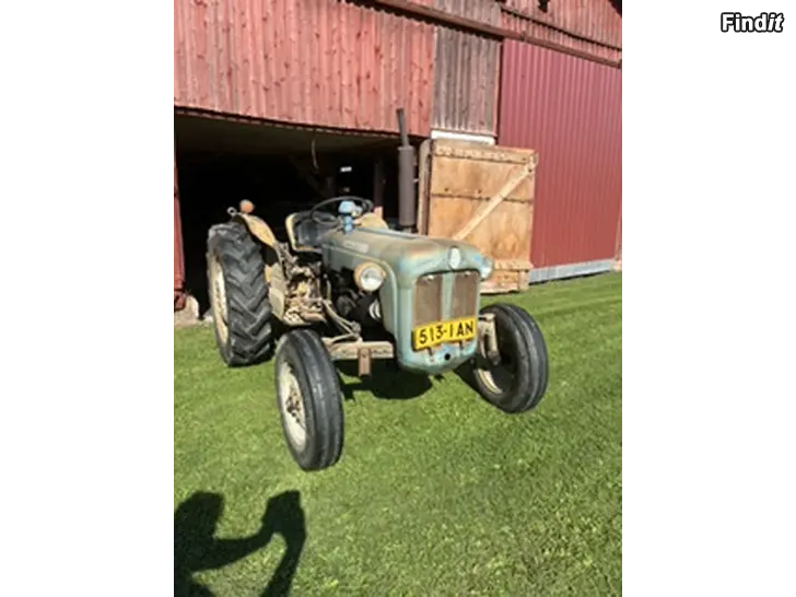 Myydään Fordson Dexta Special 1963
