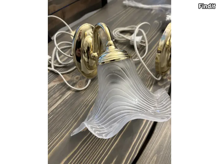 Myydään Seinävalaisin, kultainen 2kpl